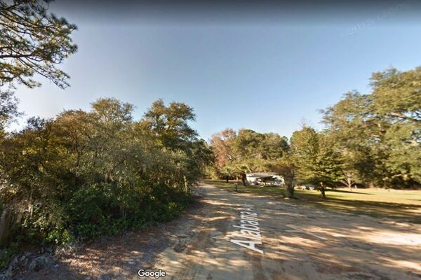 Quarter Acre of Undeveloped Land to Live WILD and FREE Mobile Home Friendly Interlachen FL